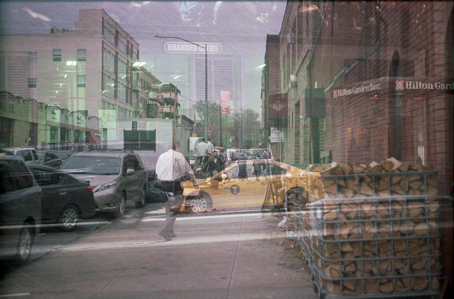 „Branded Cities“ (Sammlung), 20x30cm, Fotografie, 2023